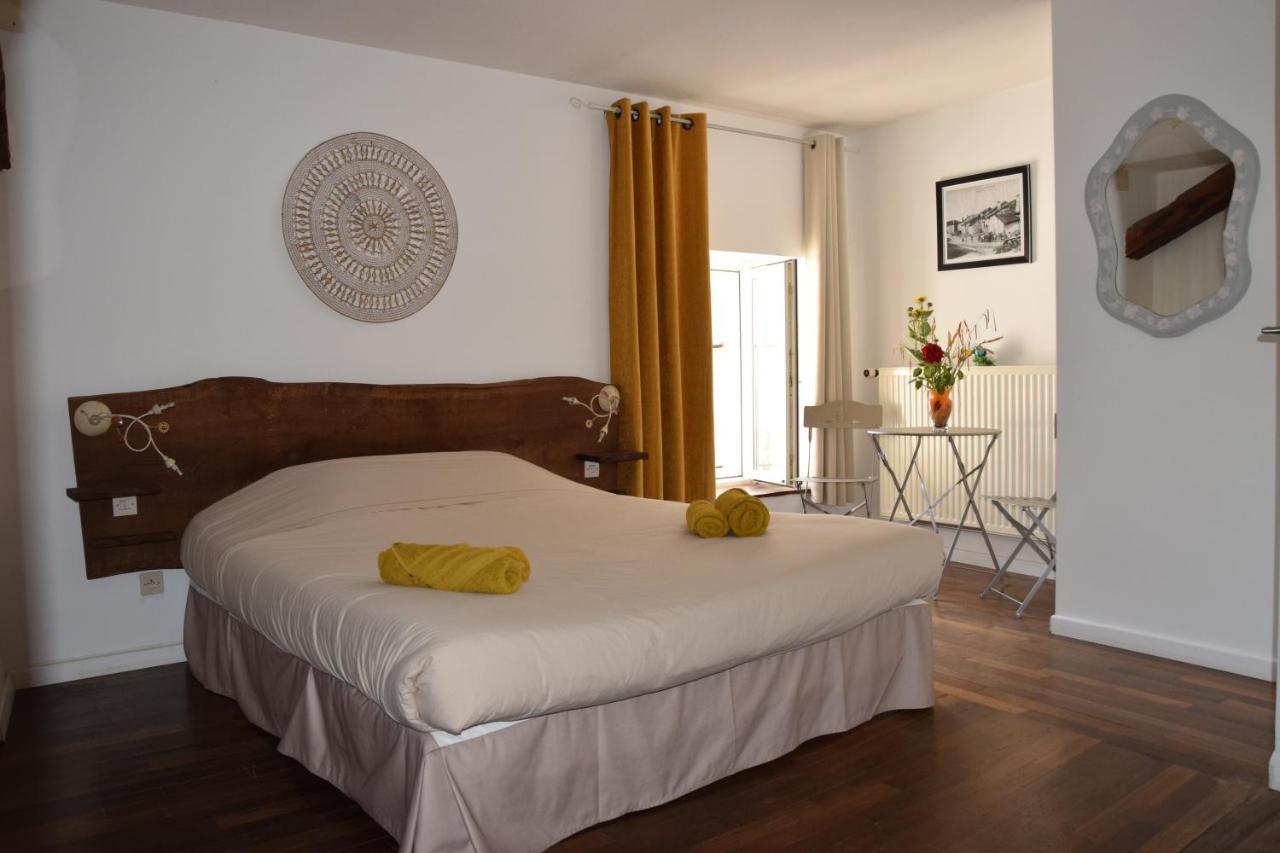 La Ferme Des 3 Suissesses Bed & Breakfast Saint-Paul  Exterior photo