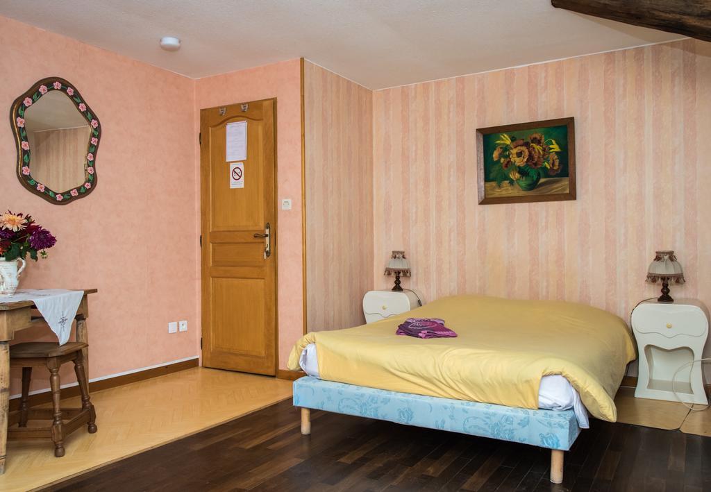 La Ferme Des 3 Suissesses Bed & Breakfast Saint-Paul  Exterior photo