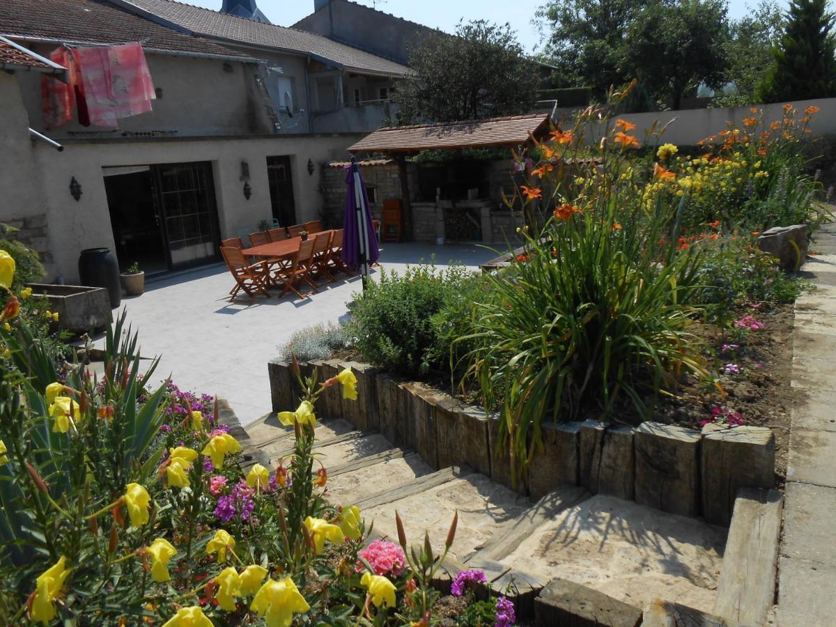 La Ferme Des 3 Suissesses Bed & Breakfast Saint-Paul  Exterior photo